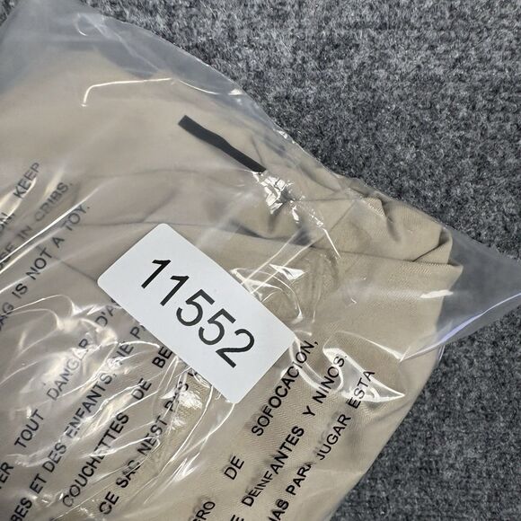 Under Armour Performance Pants Mens size 40 x 29 Beige Casual Active Golf - Picture 10 of 10